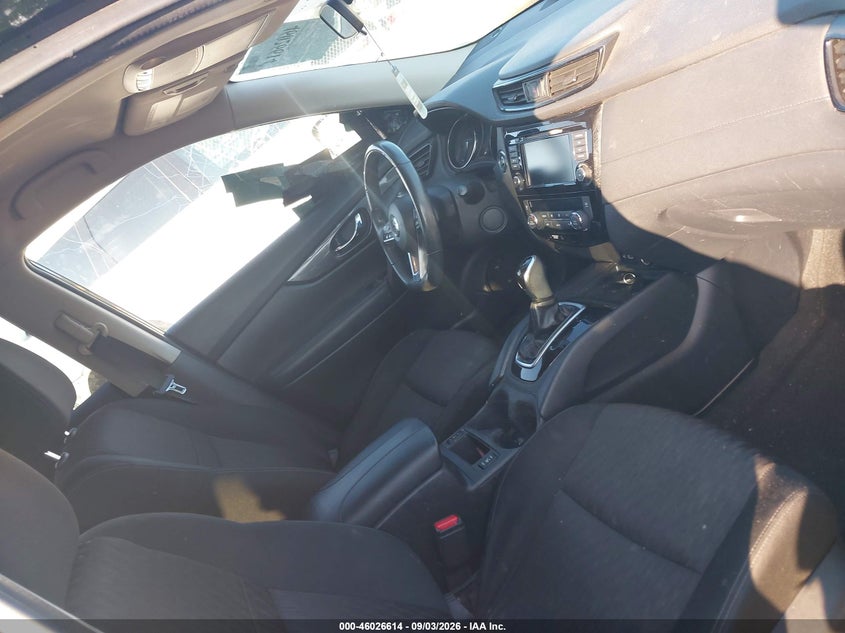 2018 NISSAN ROGUE auction photo 5