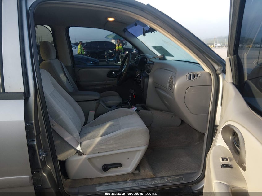 CHEVROLET TRAILBLAZER 2007 VIN 1GNDS13S072112074