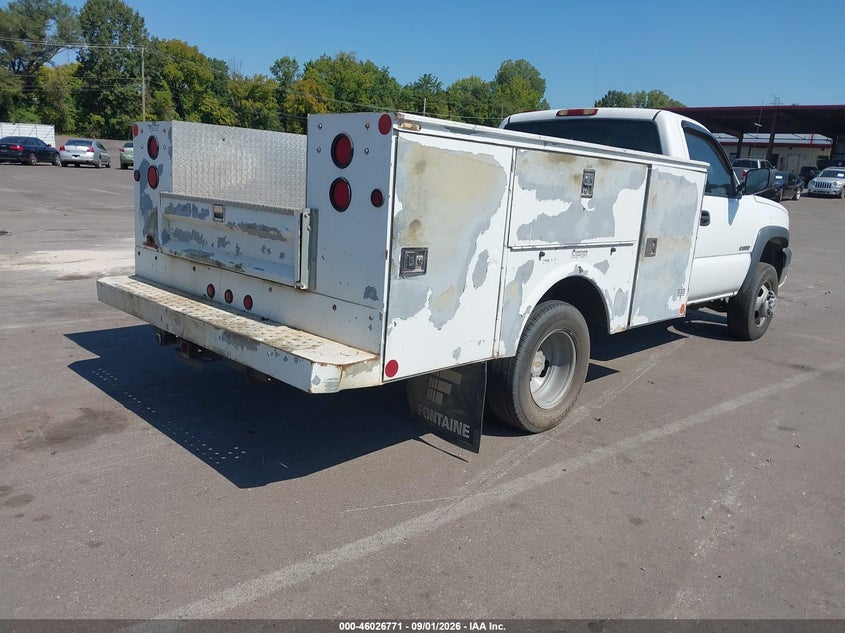 2004 CHEVROLET SILVERADO 3500 CHASSIS auction photo 4