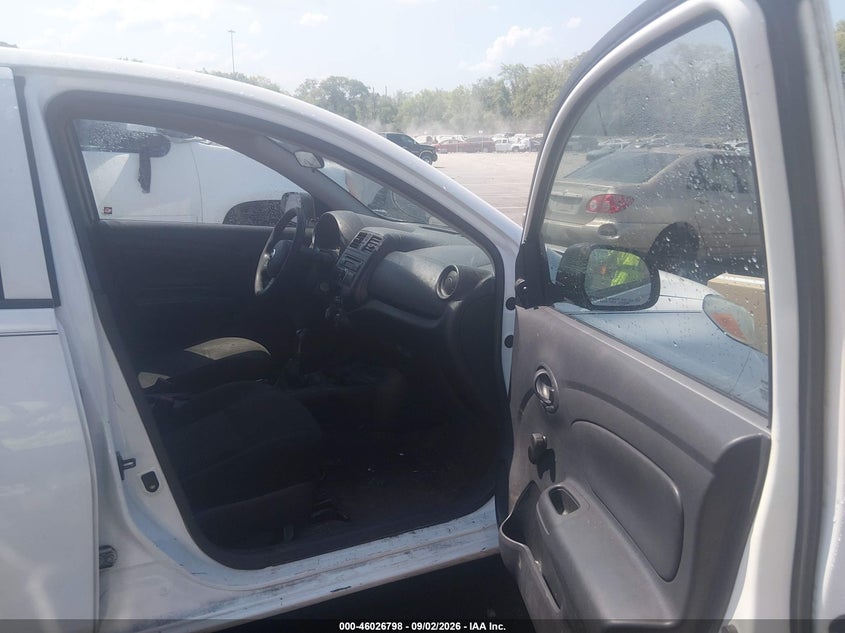 2012 NISSAN VERSA auction photo 5