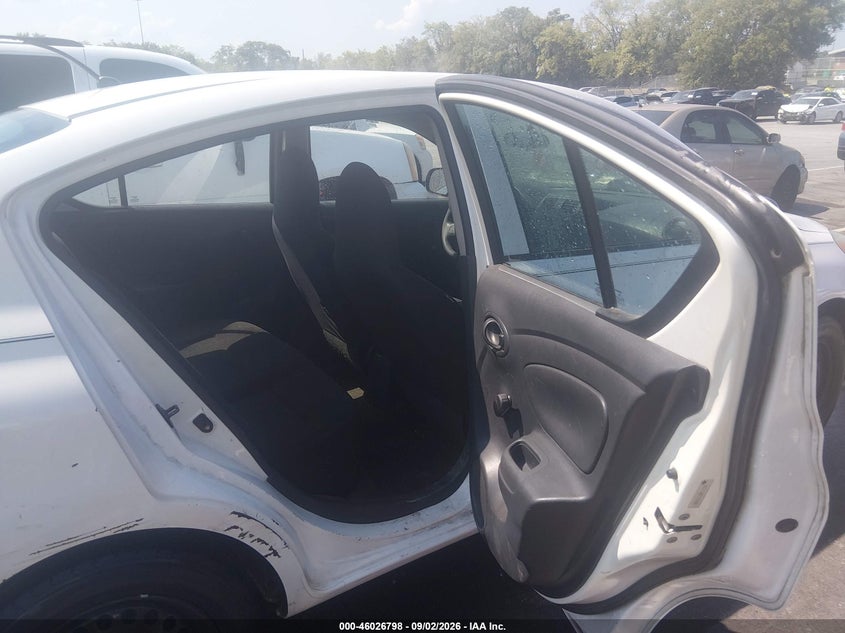 2012 NISSAN VERSA auction photo 8
