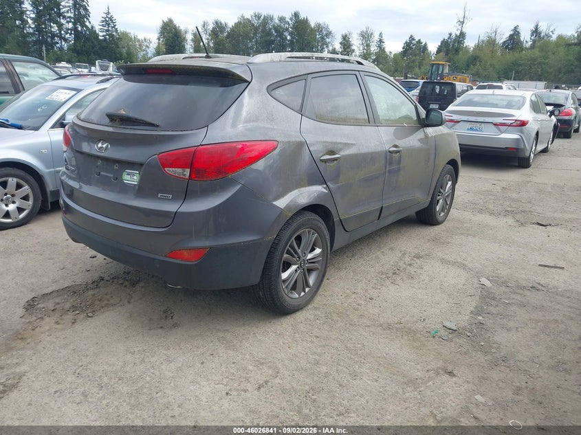 2015 HYUNDAI TUCSON auction photo 4