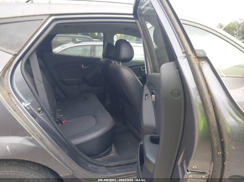 2015 HYUNDAI TUCSON auction photo 8