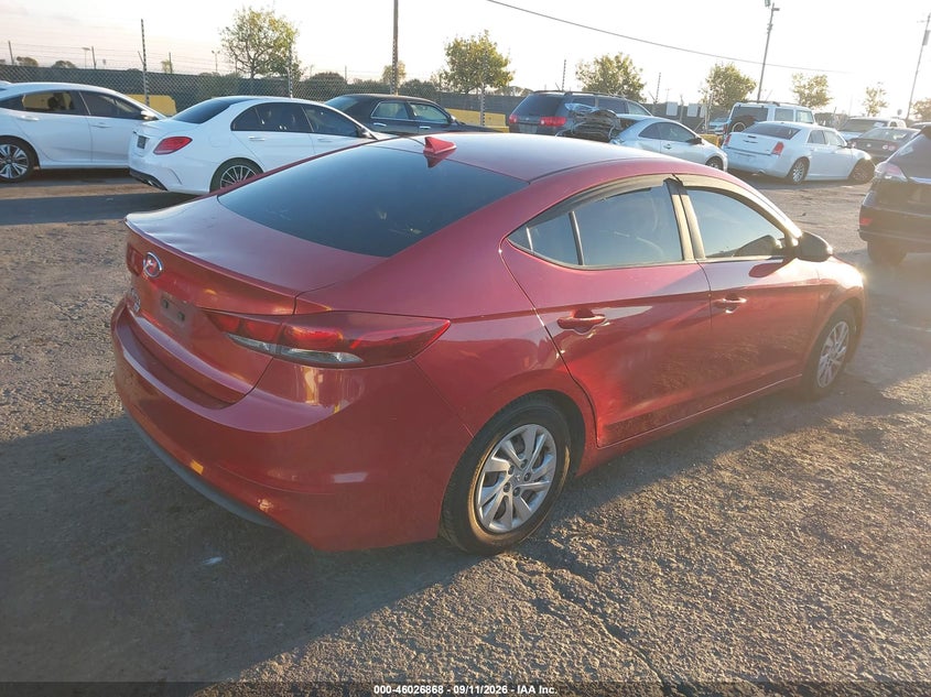 2017 HYUNDAI ELANTRA auction photo 4