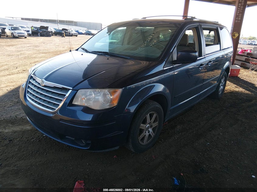 2008 CHRYSLER TOWN & COUNTRY auction photo 2