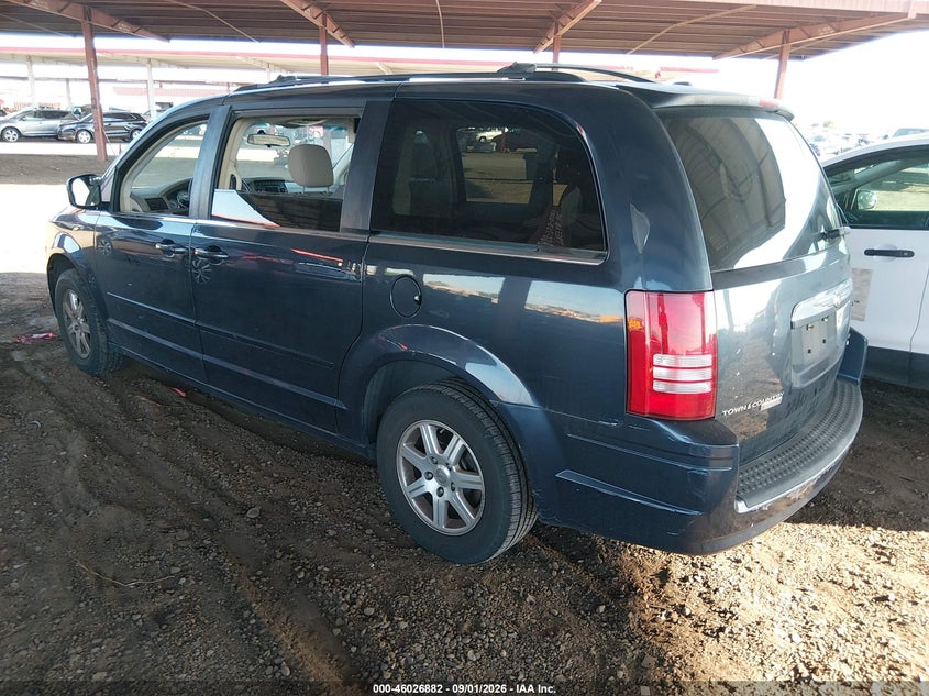 2008 CHRYSLER TOWN & COUNTRY auction photo 3