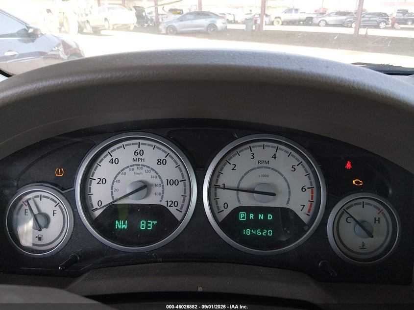 2008 CHRYSLER TOWN & COUNTRY auction photo 7