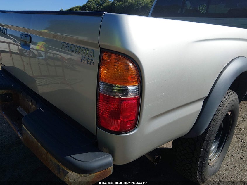 2004 TOYOTA TACOMA auction photo 6