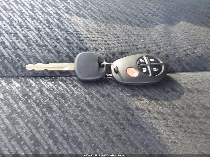 2012 TOYOTA SIENNA VAN 3.5L V-6 DOHC, VVT, REGULAR , 266HP