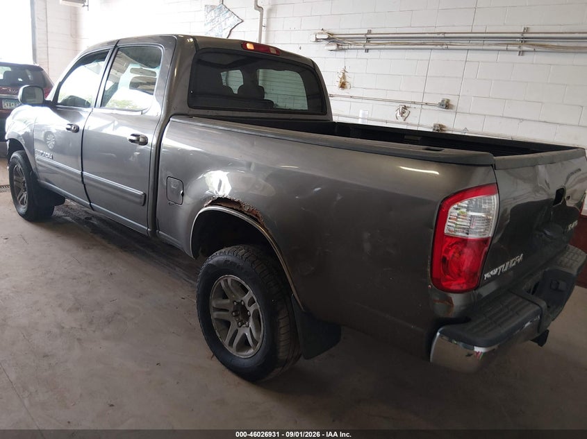 2004 TOYOTA TUNDRA auction photo 3