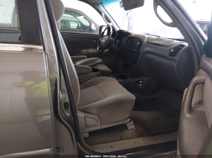 2004 TOYOTA TUNDRA auction photo 5