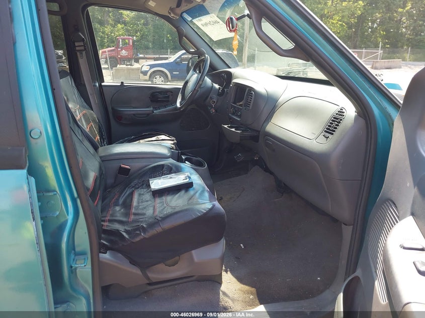 2002 FORD F-150 auction photo 5