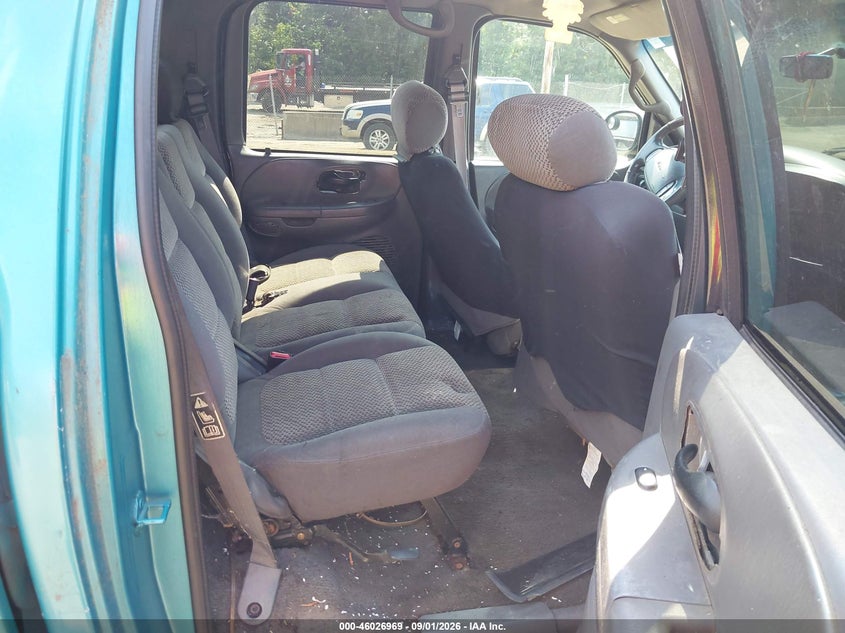2002 FORD F-150 auction photo 8