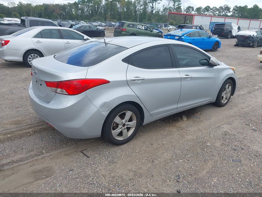 2012 HYUNDAI ELANTRA auction photo 4