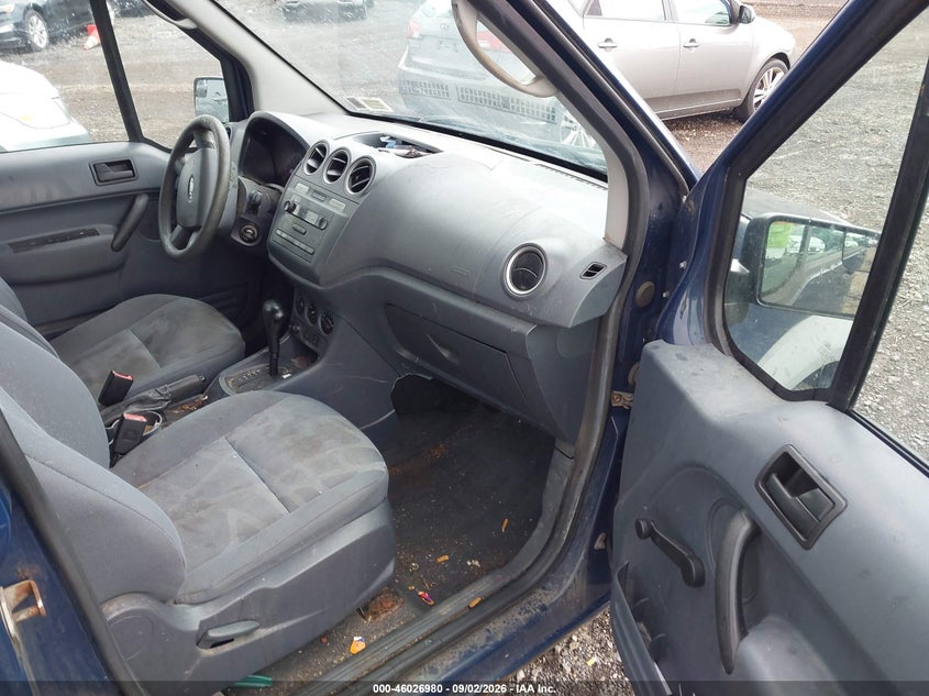 2013 FORD TRANSIT CONNECT auction photo 5