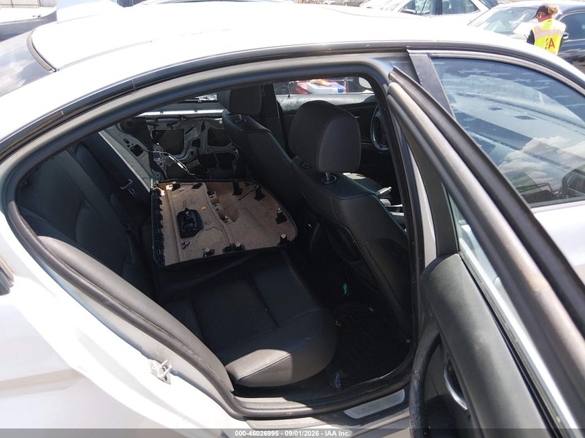 2009 BMW 328I auction photo 8