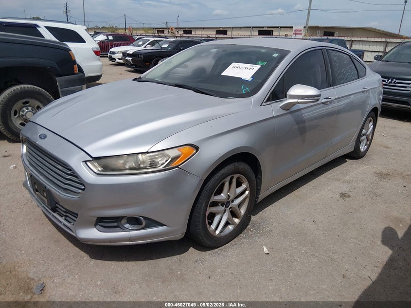 2015 Ford Fusion, Normal Wear & Tear, IAAI, VIN 3FA6P0HD9FR196905 — photo 2
