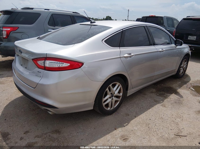 2015 FORD FUSION auction photo 4
