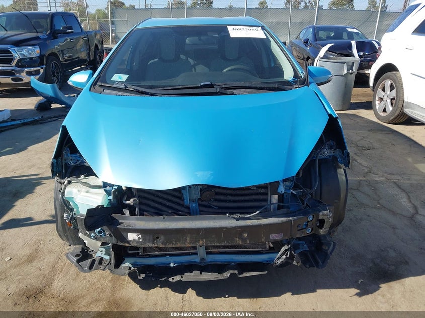 TOYOTA PRIUS C - zdjęcie 12