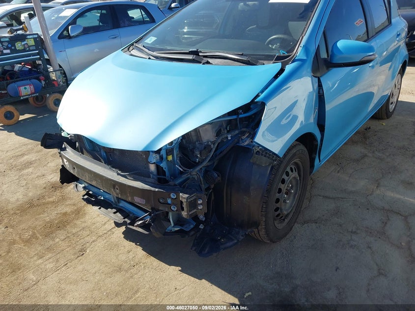 TOYOTA PRIUS C - zdjęcie 6