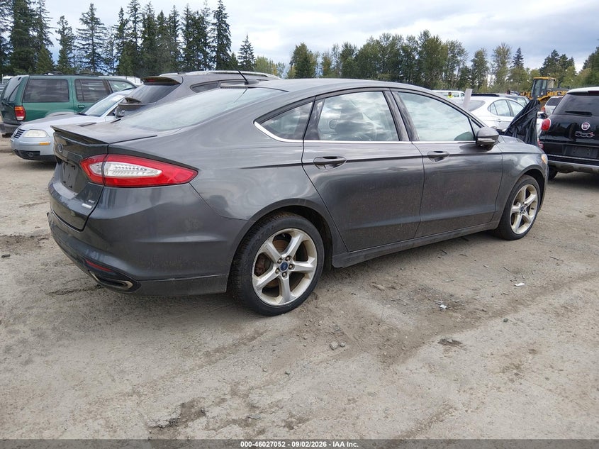 2016 FORD FUSION auction photo 4
