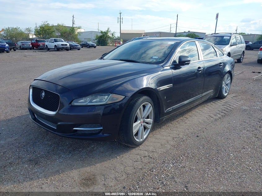 JAGUAR XJ 2016 VIN SAJWJ2GD8G8V93390