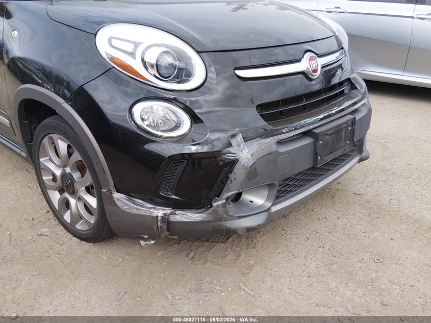 2016 FIAT 500L auction photo 6