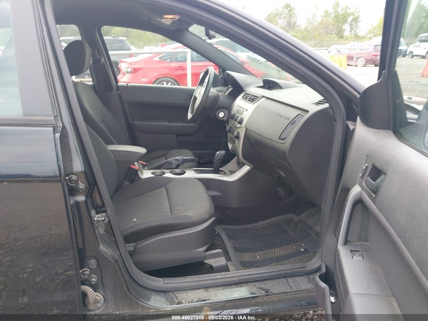 2011 FORD FOCUS auction photo 5