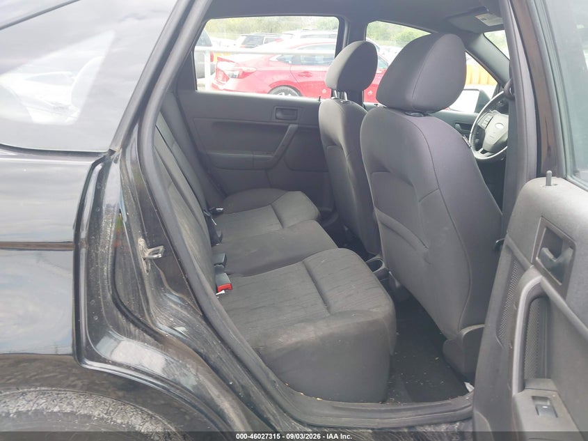 2011 FORD FOCUS auction photo 8