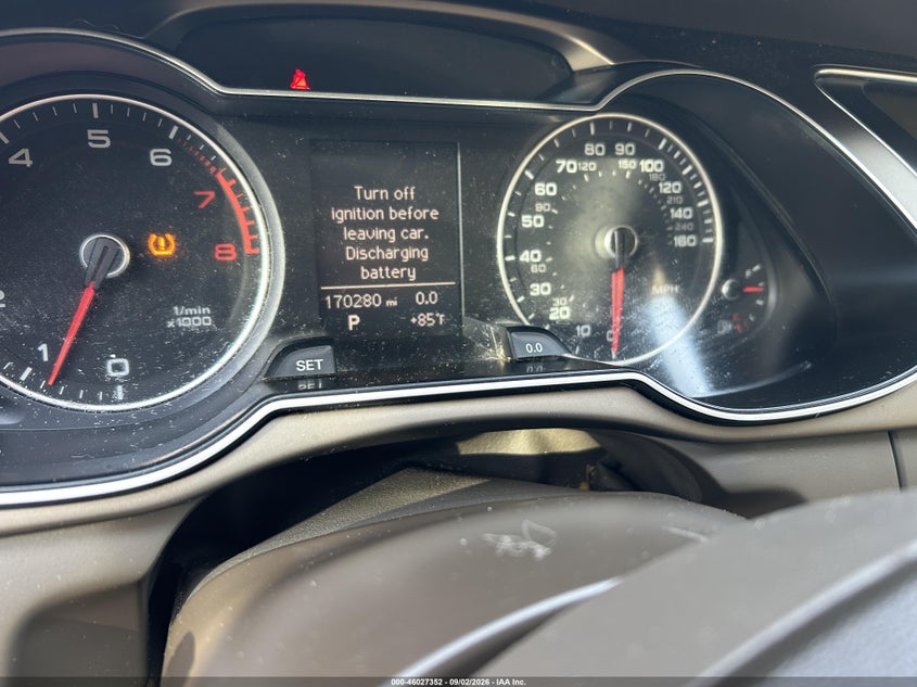 AUDI A4 2013 VIN WAUAFAFL9DN038794