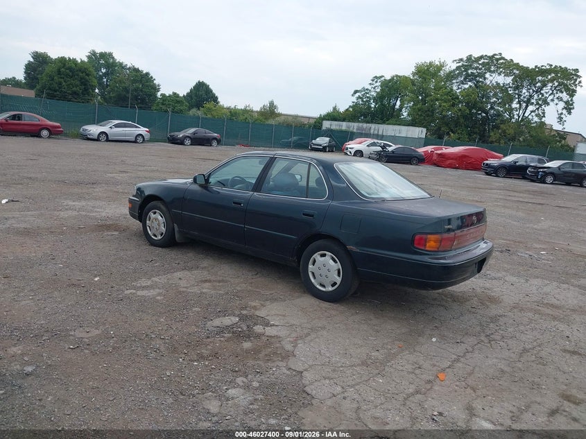 1992 TOYOTA CAMRY auction photo 3