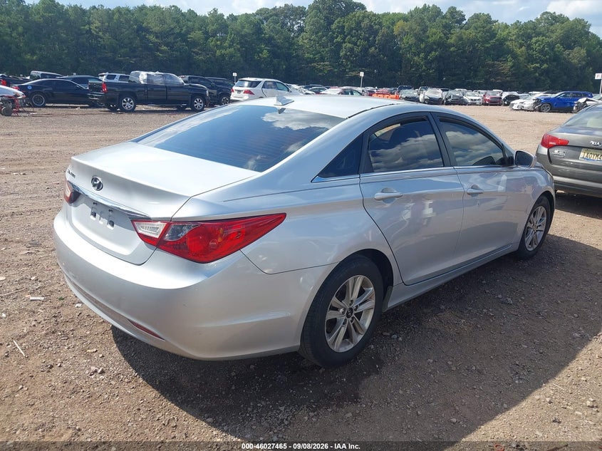 2013 HYUNDAI SONATA auction photo 4