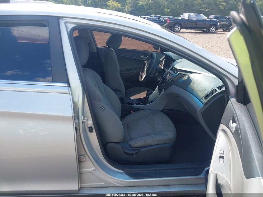 2013 HYUNDAI SONATA auction photo 5
