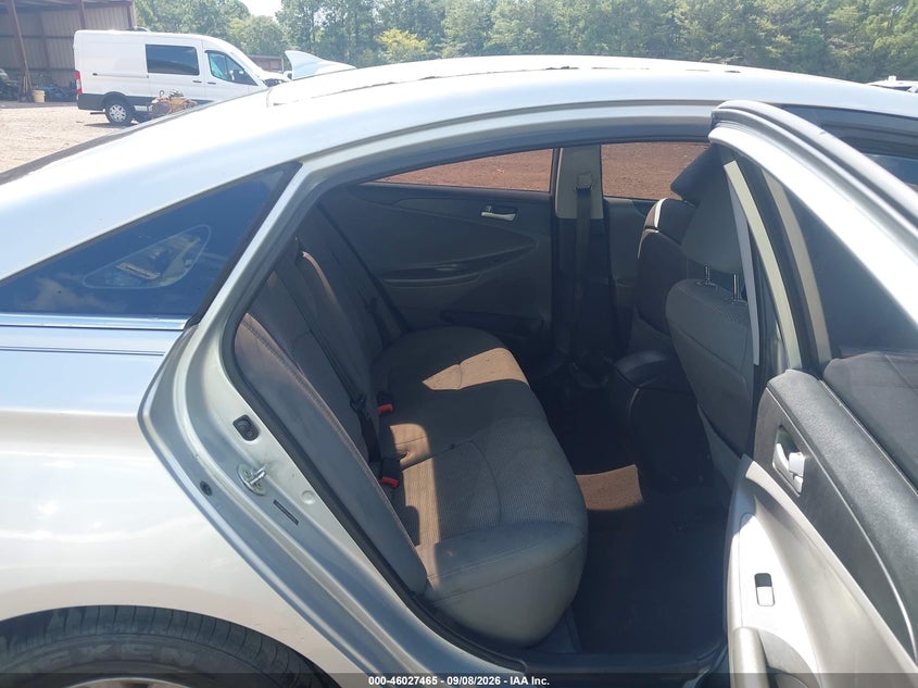 2013 HYUNDAI SONATA auction photo 8