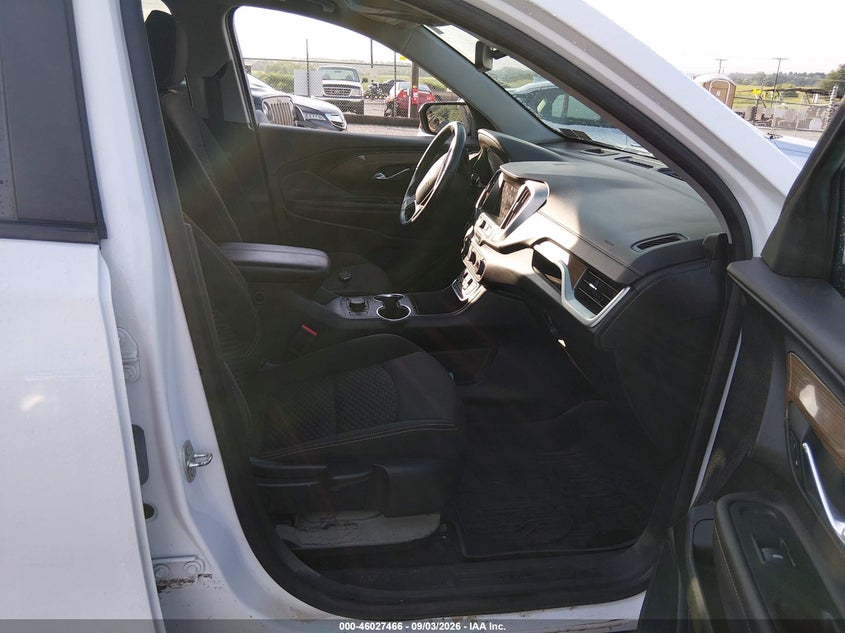 2021 GMC TERRAIN auction photo 5