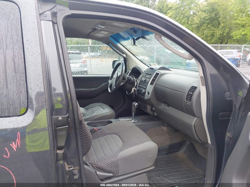 2011 NISSAN FRONTIER — zdjęcie 5
