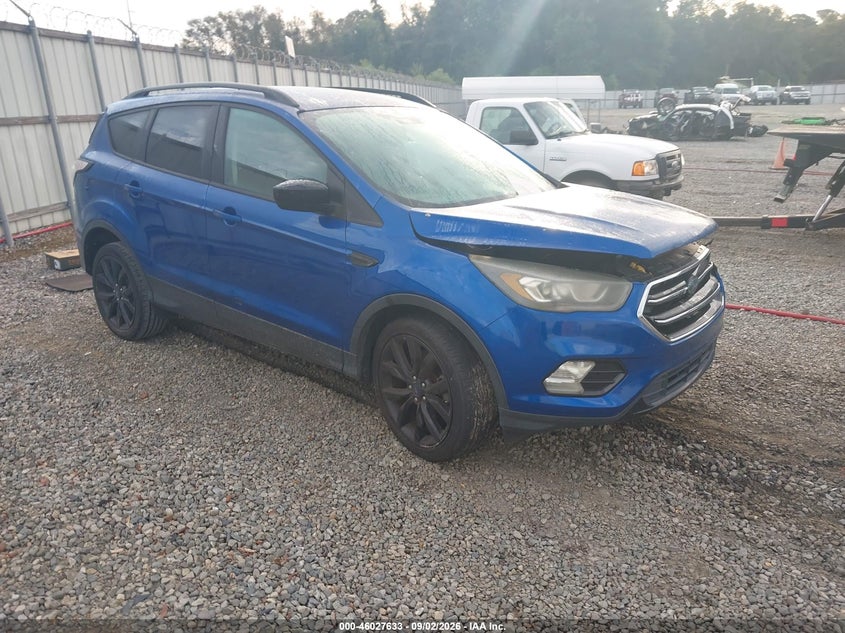 Vin: 1fmcu0gd7hue86137, lot: 46527052, ford escape se 2017 img_1