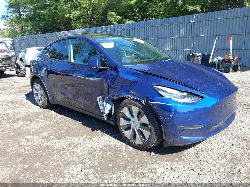 TESLA MODEL Y