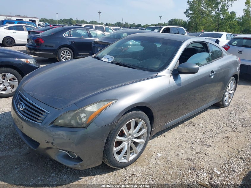 2011 INFINITI G37X — zdjęcie 2