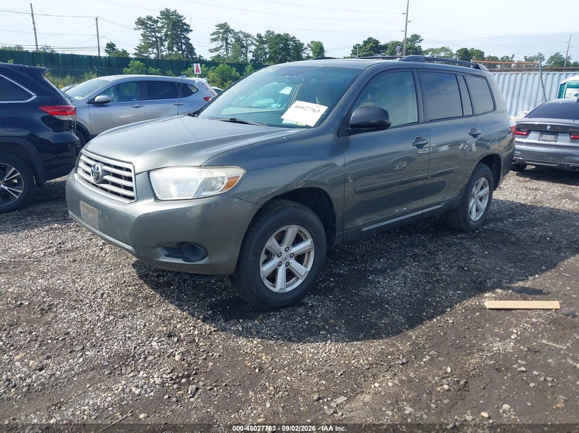 2010 TOYOTA HIGHLANDER auction photo 2