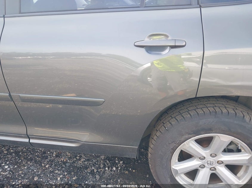 2010 TOYOTA HIGHLANDER auction photo 6