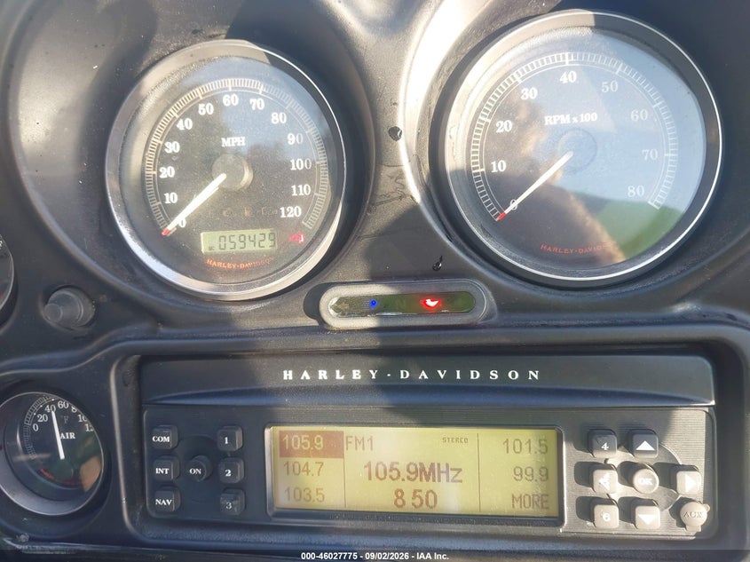 HARLEY-DAVIDSON FLHTCU 2009