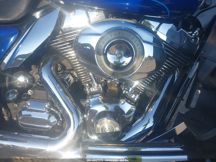 HARLEY-DAVIDSON FLHTCU 2009