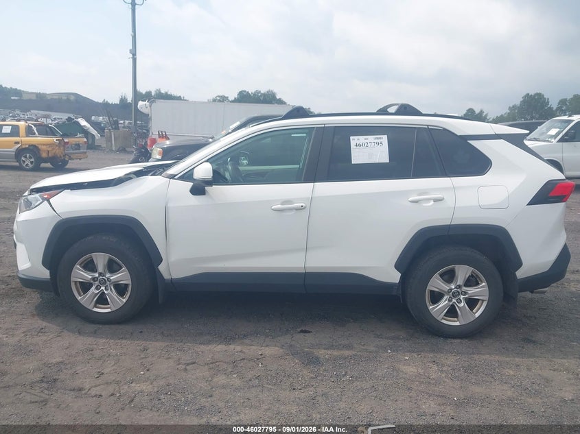 TOYOTA RAV4 - zdjęcie 14