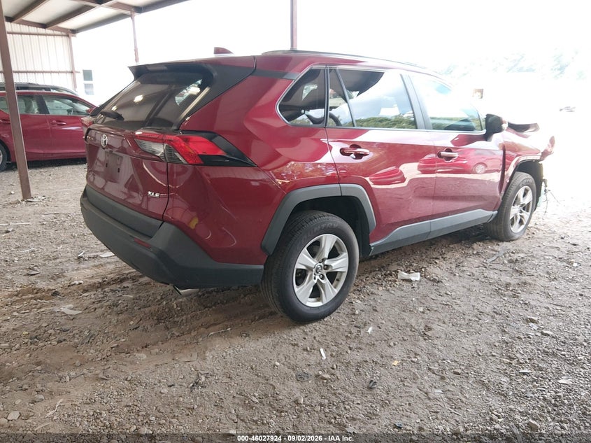 TOYOTA RAV4 - zdjęcie 4