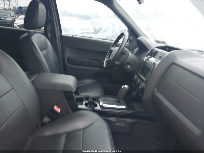 2008 FORD ESCAPE auction photo 5