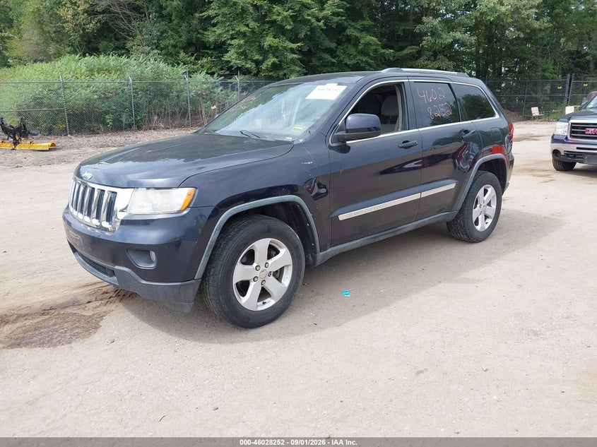 2011 JEEP GRAND CHEROKEE auction photo 2