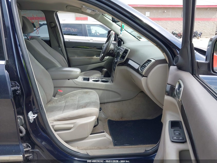 2011 JEEP GRAND CHEROKEE auction photo 5
