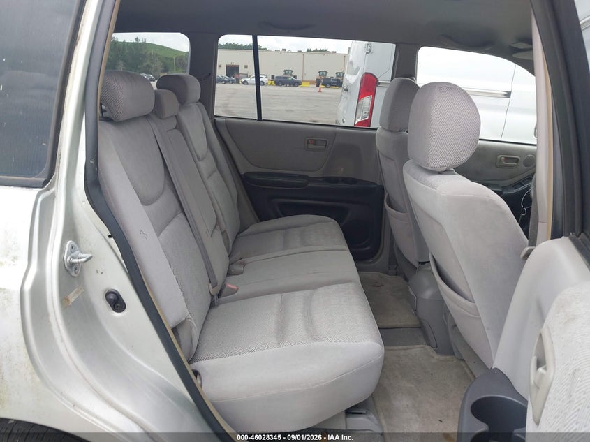 2003 TOYOTA HIGHLANDER auction photo 8