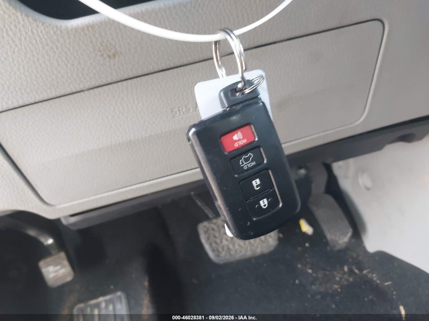 TOYOTA HIGHLANDER - zdjęcie 11